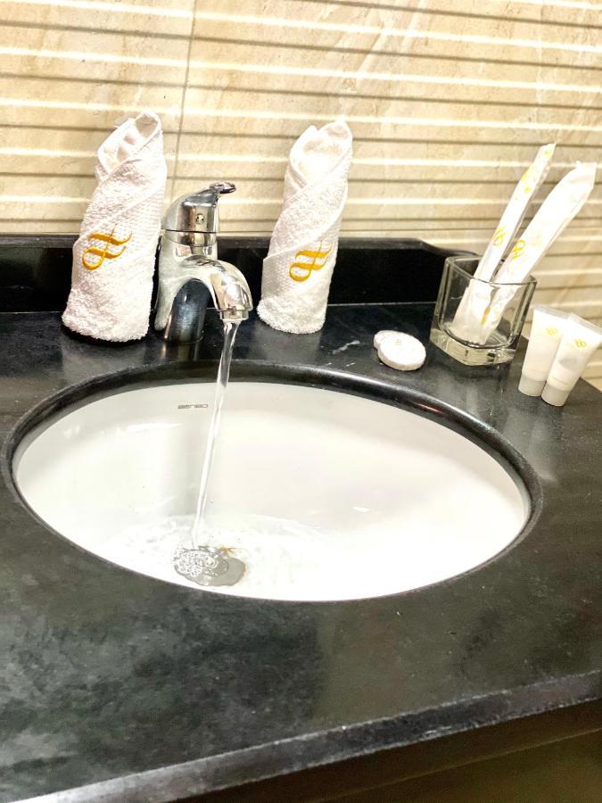 Zemalex Hotel Addis Ababa Luaran gambar