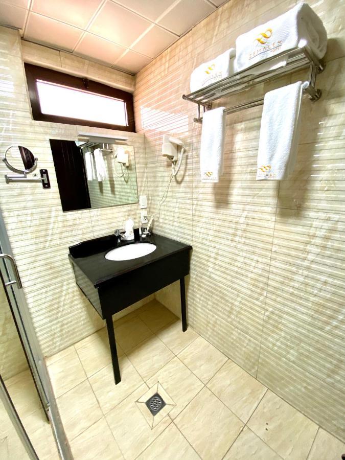 Zemalex Hotel Addis Ababa Luaran gambar
